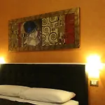 بيت ضيافة Mazzini