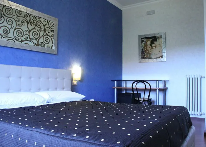 בית הארחה Mazzini 4*